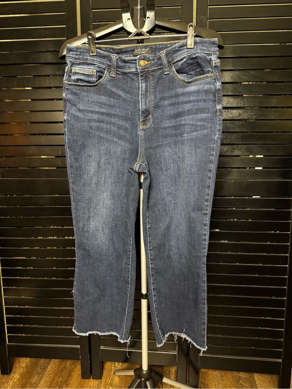 Judy Blue Dark Blue High-Rise Wide leg Cropped Jeans with Raw Hem